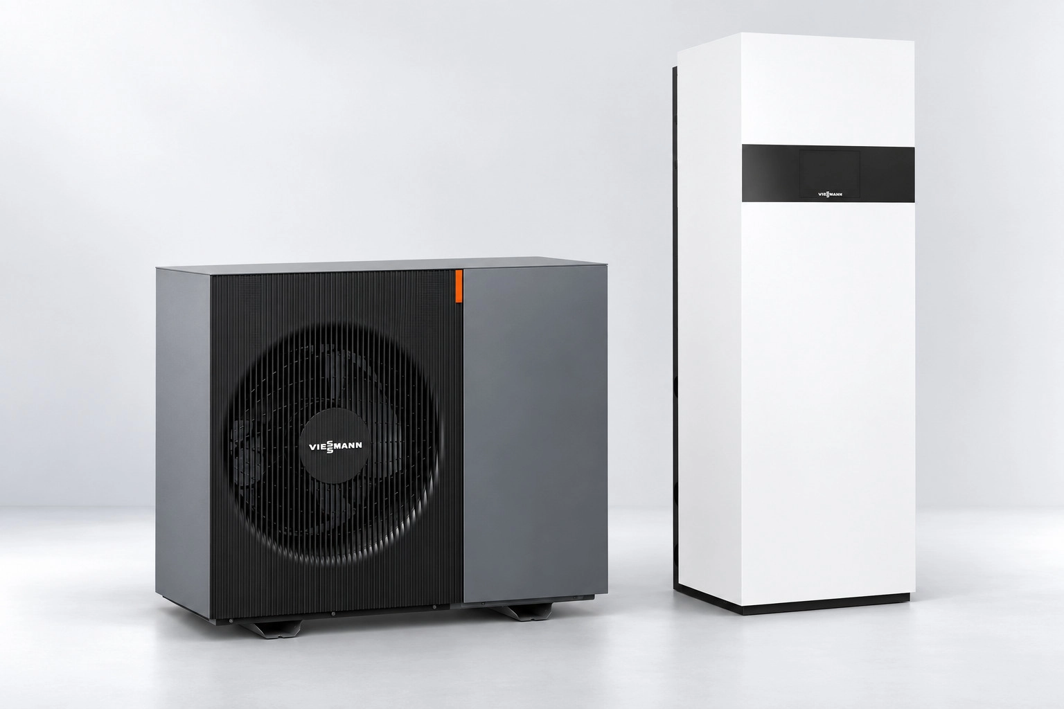 Pompa ciepła Viessmann Vitocal 200-A intelligent energy Compact — jednostka zewnętrzna i stojąca jednostka wewnętrzna.
